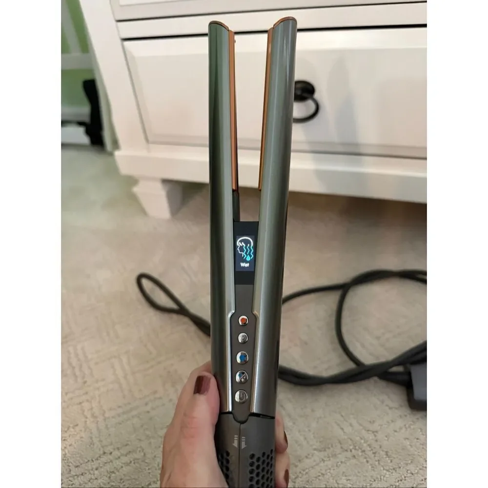 Dyson Airstrait™ Hair Straightener: Wet-To-Dry Styling